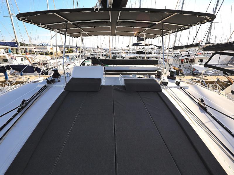 Book yachts online - catamaran - Lagoon 450 F - OLIVER - rent