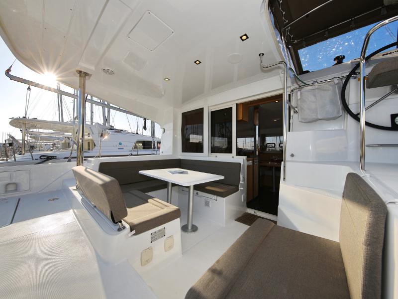 Book yachts online - catamaran - Lagoon 39 - VENTUS - rent