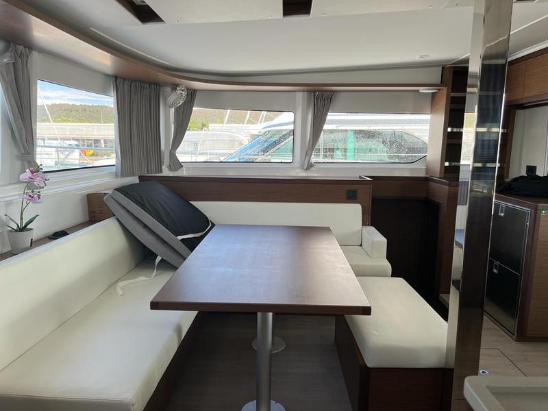 Book yachts online - catamaran - Lagoon 46 - WHY NOT - rent