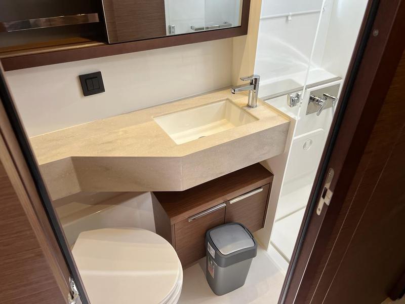 Book yachts online - catamaran - Lagoon 46 - WHY NOT - rent