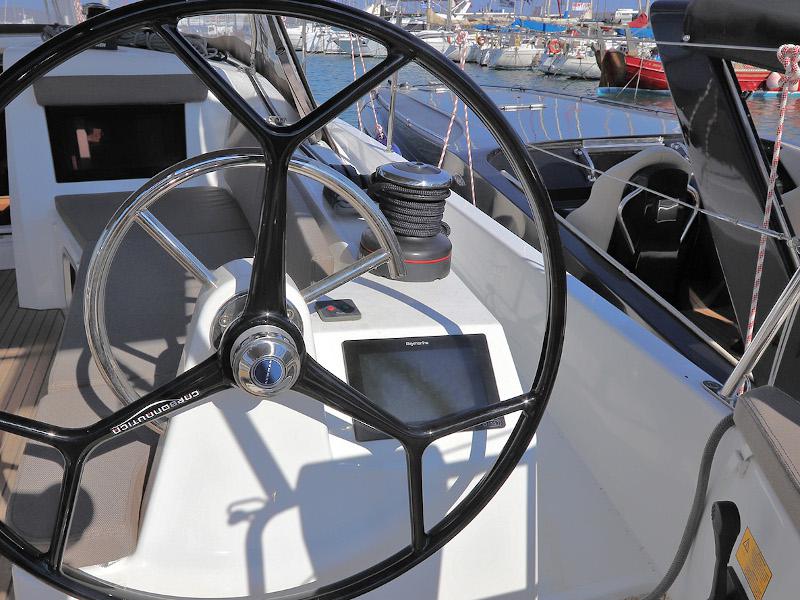 Book yachts online - sailboat - Sun Odyssey 410 - Aris - rent