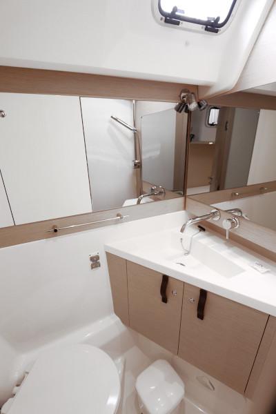 Book yachts online - sailboat - Jeanneau 58 - Atlas - rent