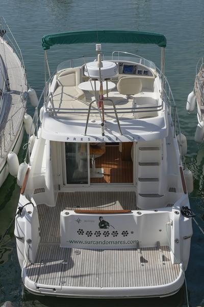 Book yachts online - motorboat - Prestige 32 - Kazan I - rent