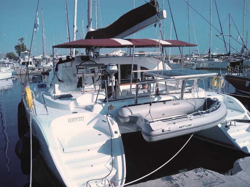 Book yachts online - catamaran - Lagoon 380 - Nefertiti - rent