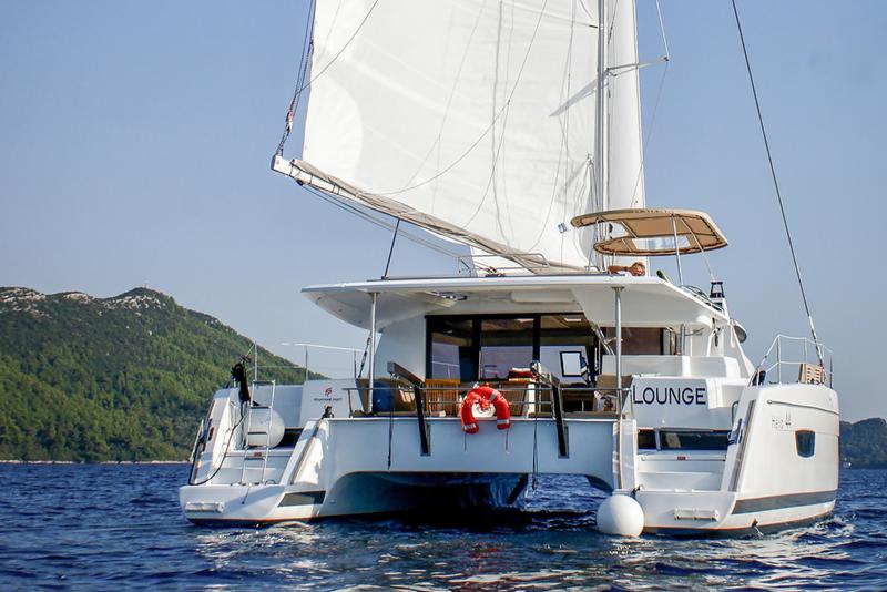 Book yachts online - catamaran - Helia 44 (4 cabs) - Lounge - rent
