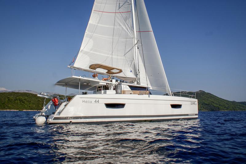 Book yachts online - catamaran - Helia 44 (4 cabs) - Lounge - rent