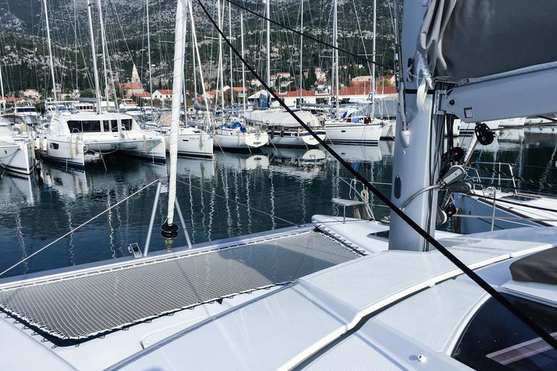 Book yachts online - catamaran - Helia 44 (4 cabs) - Lounge - rent