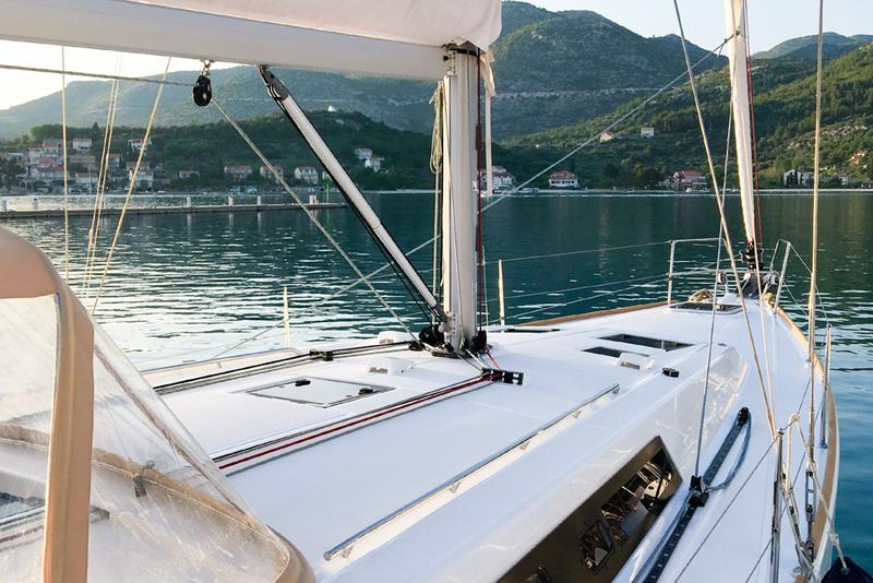 Book yachts online - sailboat - Oceanis 45 (4 cabs) - Mambo 1 - rent