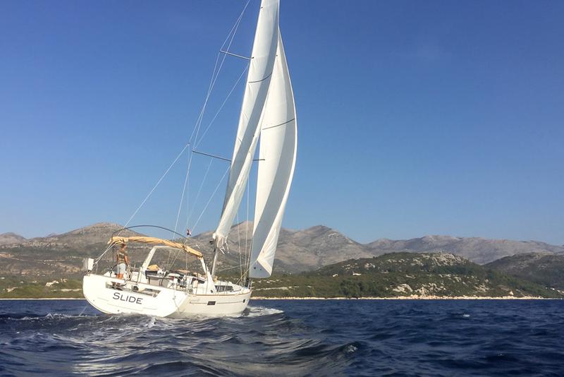 Book yachts online - sailboat - Oceanis 45 (4 cabs) - Slide - rent
