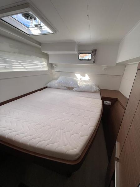 Book yachts online - catamaran - Lagoon 40 - Discovery II - rent