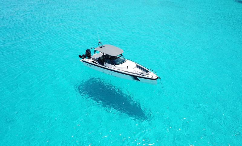 Book yachts online - motorboat - Axopar 28 - Axopar 28 (2020) - rent