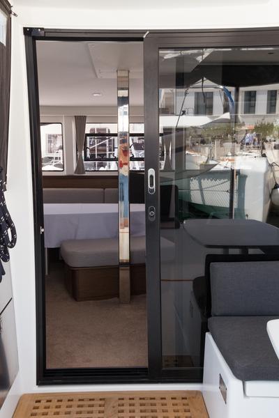 Book yachts online - catamaran - Lagoon 42 - NERA (AC in salon + generator) - rent