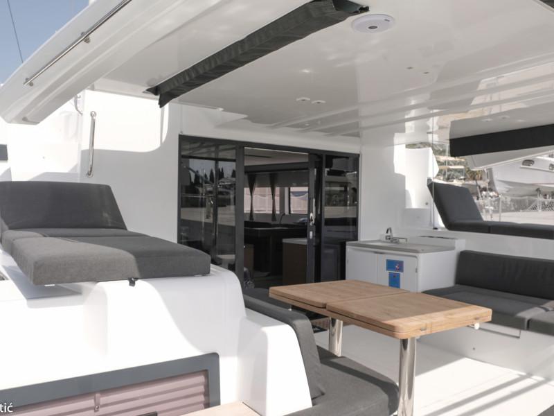 Book yachts online - catamaran - Lagoon 50 Fly - MILA (AC in Salon and cabin + generator) - rent