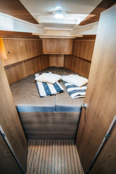 Book yachts online - motorboat - Nikhen Aqua Sun 34 - Bepo - rent