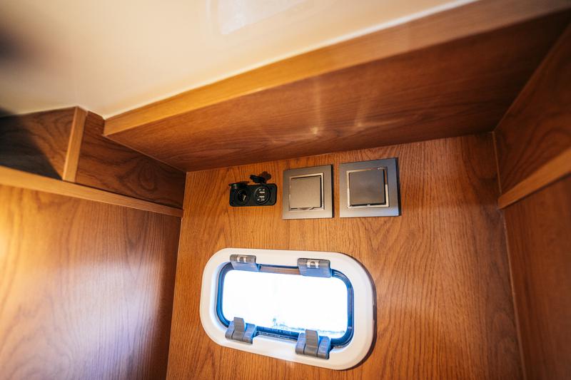 Book yachts online - motorboat - Nikhen Aqua Sun 34 - Bepo - rent