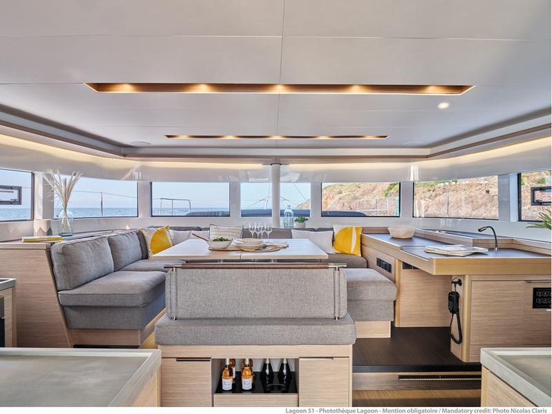 Book yachts online - catamaran - Lagoon 51 - Nevera - rent