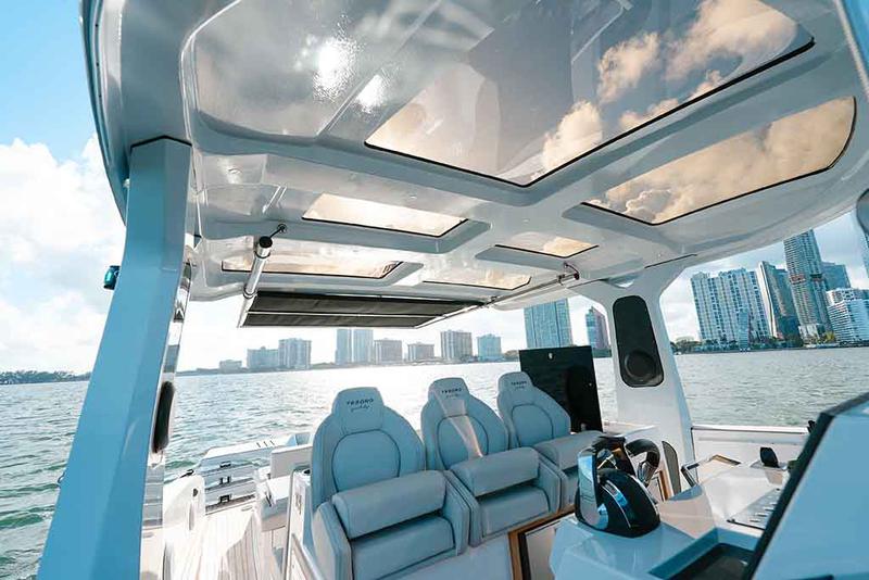 Book yachts online - motorboat - Tesoro T40 - Bianka - rent