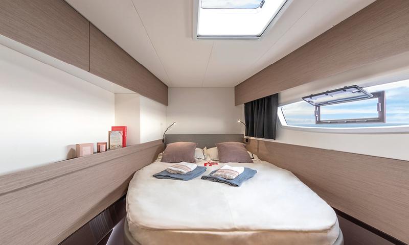 Book yachts online - catamaran - Elba 45 - Marina - rent