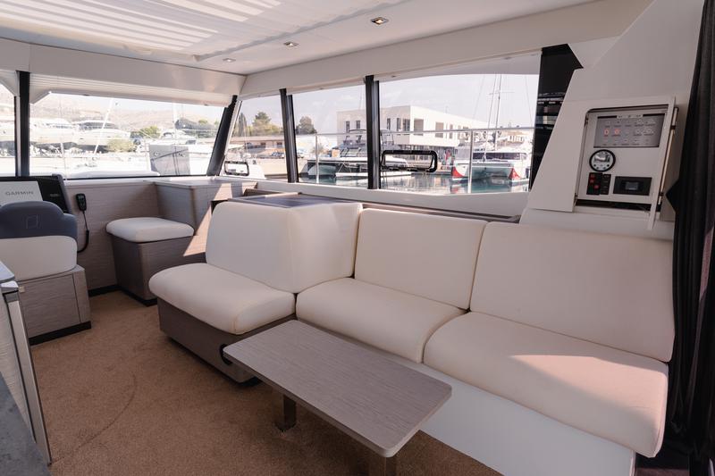 Book yachts online - powercatamaran - MY4.S - DANA - rent