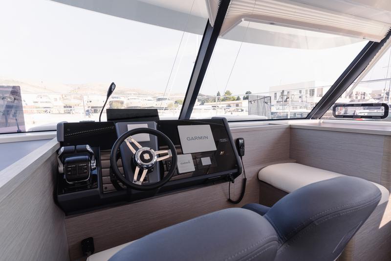 Book yachts online - powercatamaran - MY4.S - DANA - rent