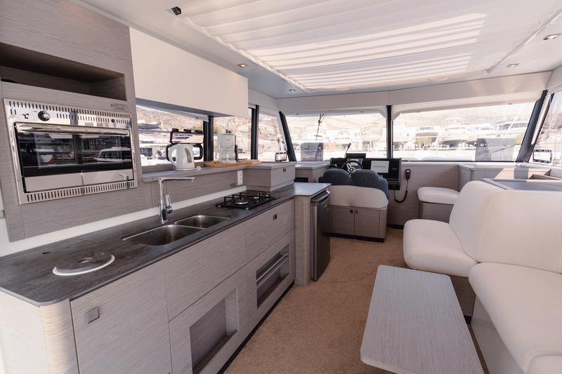 Book yachts online - powercatamaran - MY4.S - DANA - rent