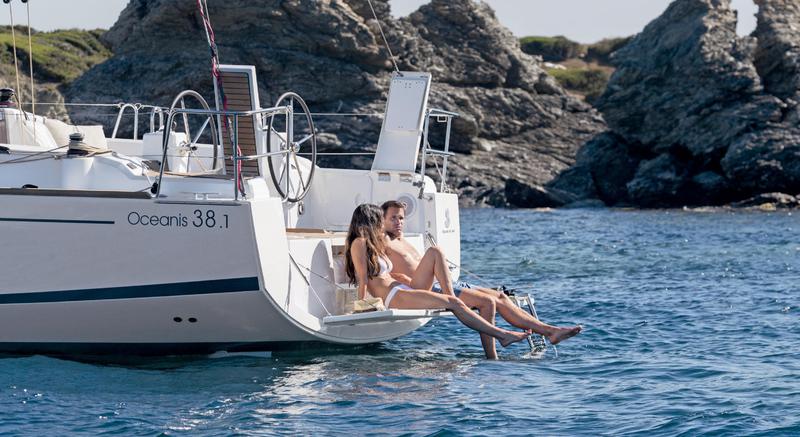 Book yachts online - sailboat - Oceanis 38.1 - Sail Bellatrix - rent