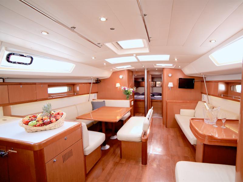 Book yachts online - sailboat - Oceanis 54 - Sail Antares - rent