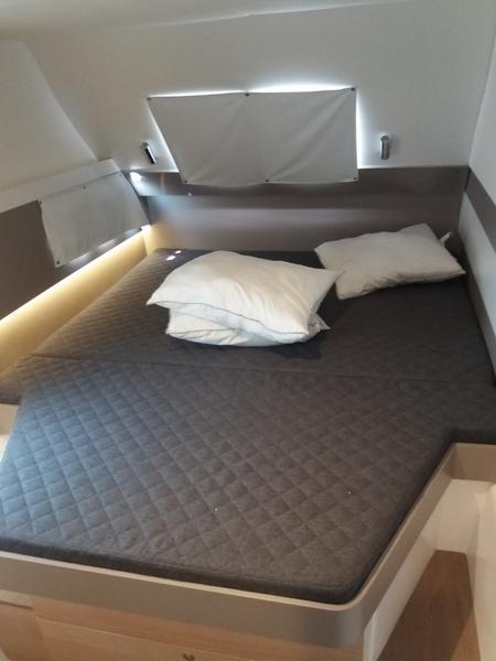 Book yachts online - catamaran - Bali 4.1 - Sjohus - rent