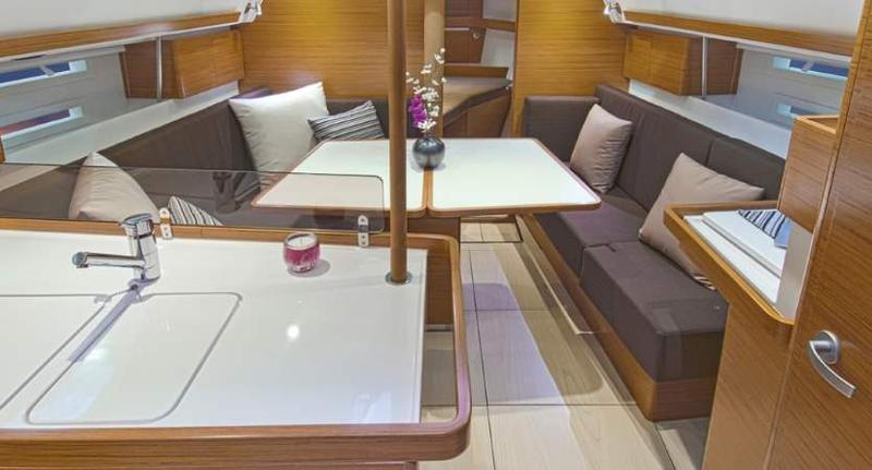 Book yachts online - sailboat - Elan 40 Impression - Shamal - rent