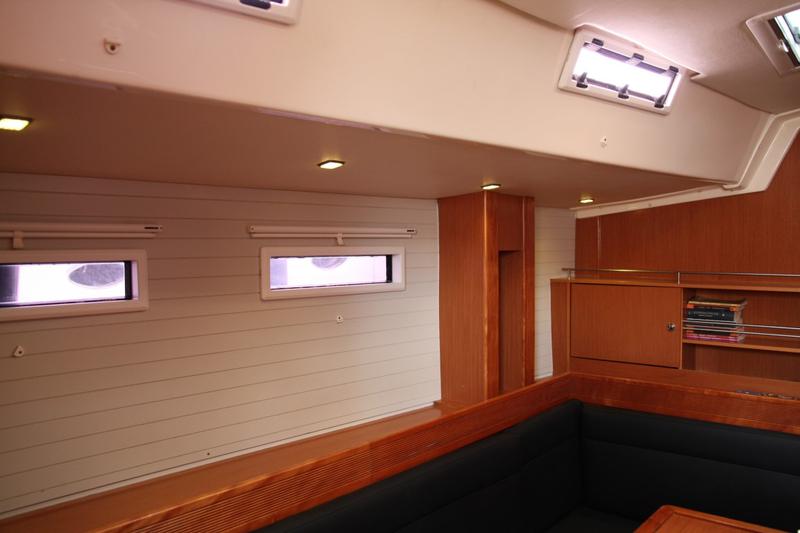 Book yachts online - sailboat - Bavaria 55 Cruiser - Iris III - rent