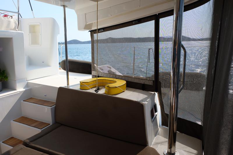 Book yachts online - catamaran - Lagoon 450 Fly - IRIS IV - rent