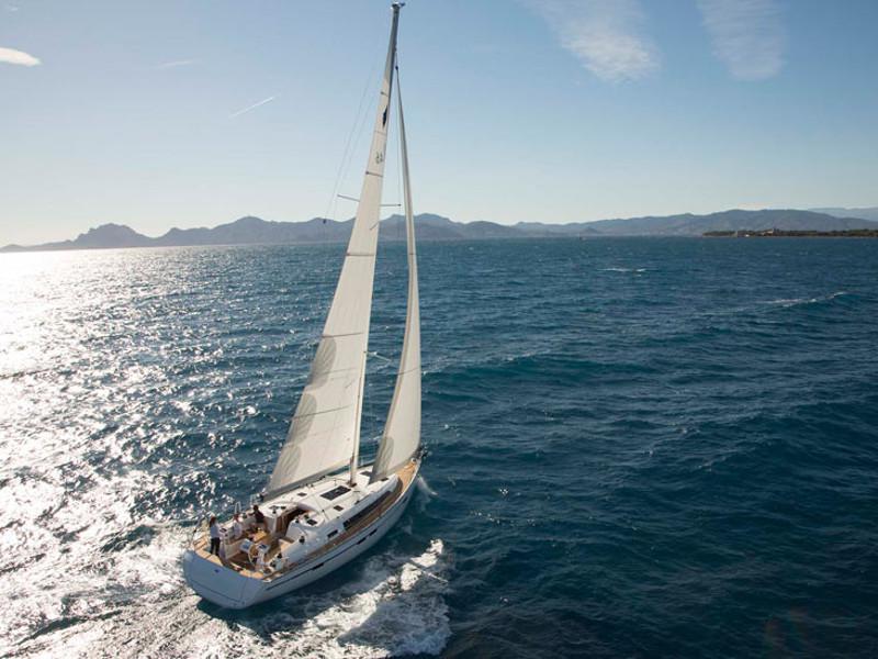 Book yachts online - sailboat - Bavaria Cruiser 46 - Elektra - rent