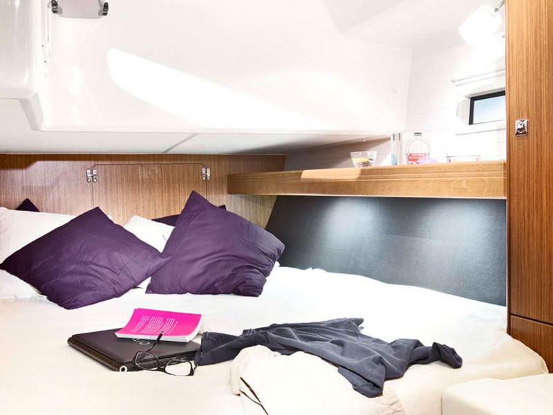 Book yachts online - sailboat - Bavaria Cruiser 46 - Elektra - rent