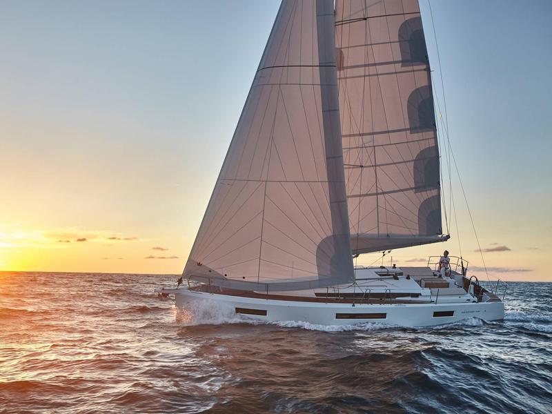 Book yachts online - sailboat - Sun Odyssey 440 - SALVA - rent
