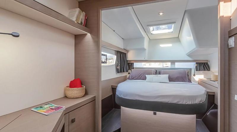 Book yachts online - catamaran - Isla 40 - PRES- ISL-21-CA - rent