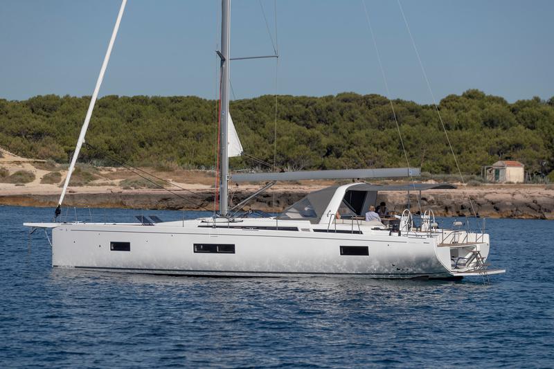 Book yachts online - sailboat - Oceanis Yacht 54 - BIG BLUE - rent