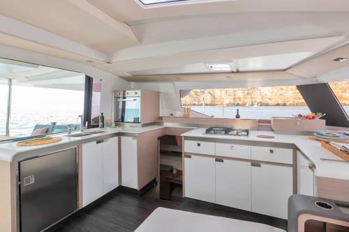 Book yachts online - catamaran - Elba 45 Quatour - SUMMER FLOW - rent