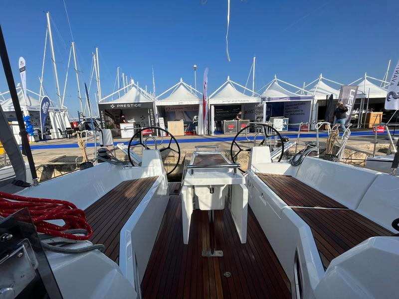 Book yachts online - sailboat - Oceanis 34.1 - ROOKIE - rent