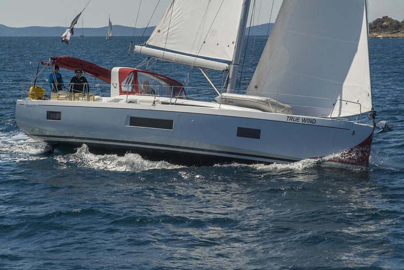 Book yachts online - sailboat - Oceanis 51.1 - TRUE WIND - rent