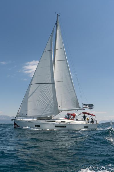 Book yachts online - sailboat - Oceanis 51.1 - TRUE WIND - rent