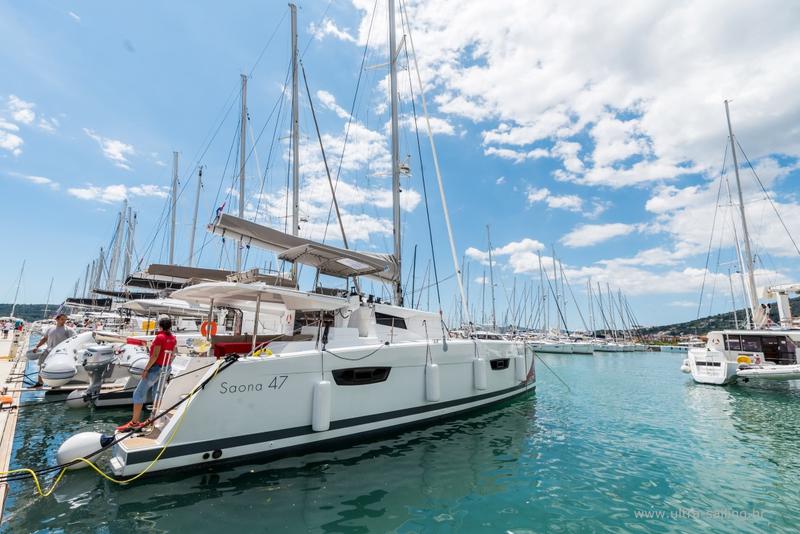 Book yachts online - catamaran - Saona 47 - SUNNY WAVE - rent