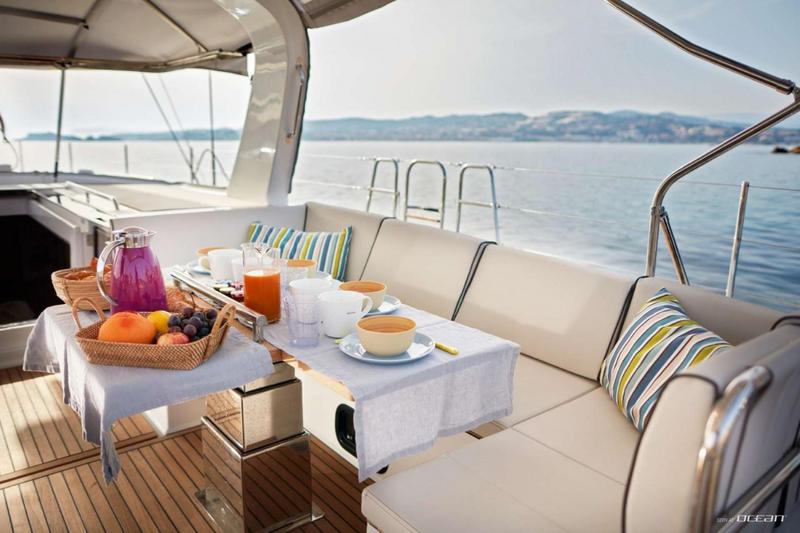 Book yachts online - sailboat - Oceanis Yacht 62 - TAONA - rent
