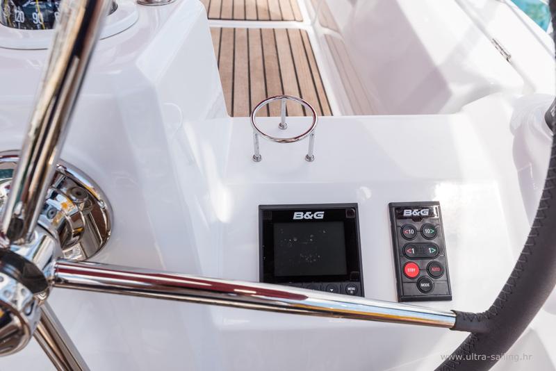 Book yachts online - sailboat - Oceanis 35.1 - BELA - rent
