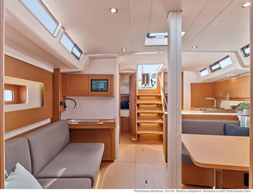 Book yachts online - sailboat - First 44 - CHECKMATE - rent