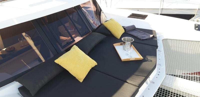 Book yachts online - catamaran - Lucia 40 - NALA - rent
