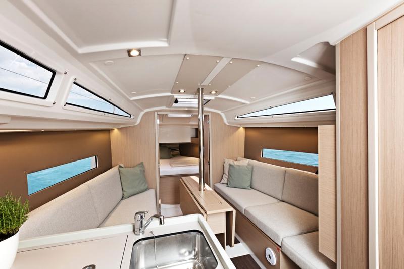 Book yachts online - sailboat - Oceanis 30.1 - MOBULA ZERO - rent