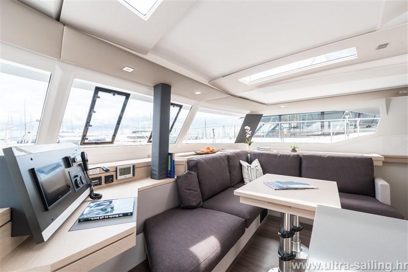 Book yachts online - catamaran - Saona 47 - DESAFINADO - rent