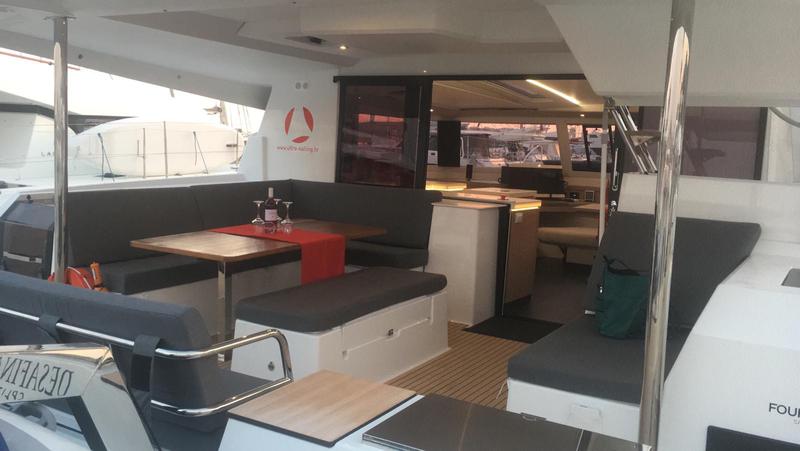 Book yachts online - catamaran - Saona 47 - DESAFINADO - rent