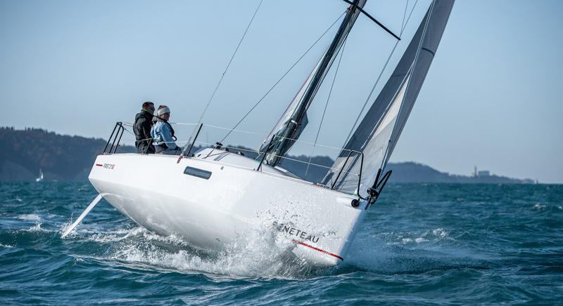 Book yachts online - sailboat - First 27 - SUFERINA - rent