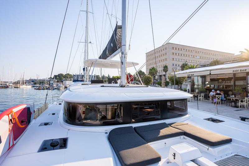 Book yachts online - catamaran - Lagoon 46 - LA CONDESA - rent